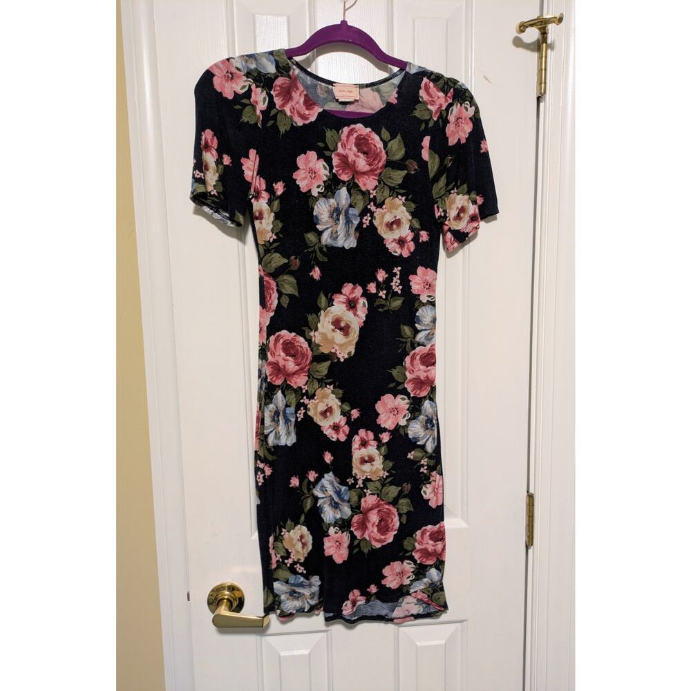 Love, Ady - Women's Floral Tulip Hem Bodycon Mini Dress - Sz S - EUC